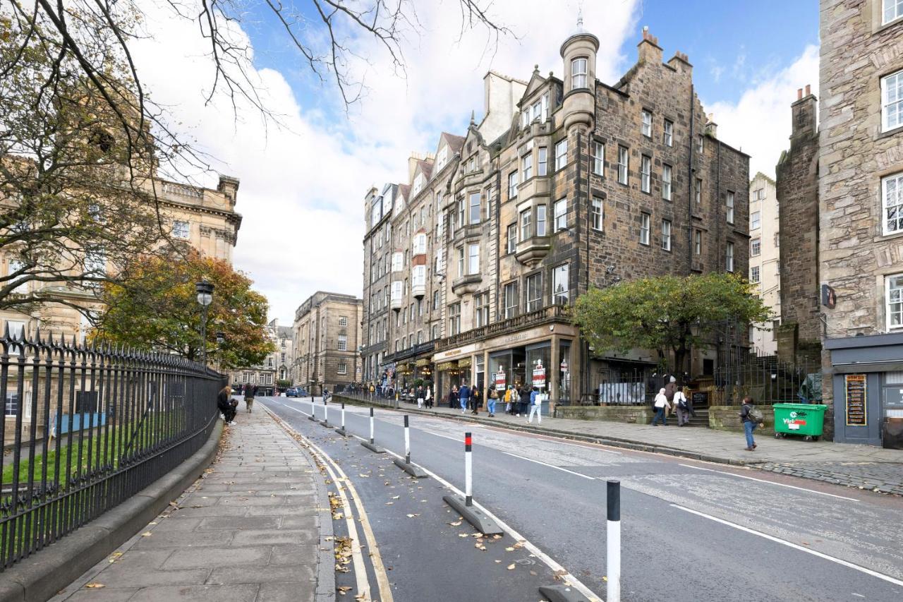 Joivy Chic 2Br Apt With City Views At The Heart Of Old Town Appartement Edinburgh Buitenkant foto